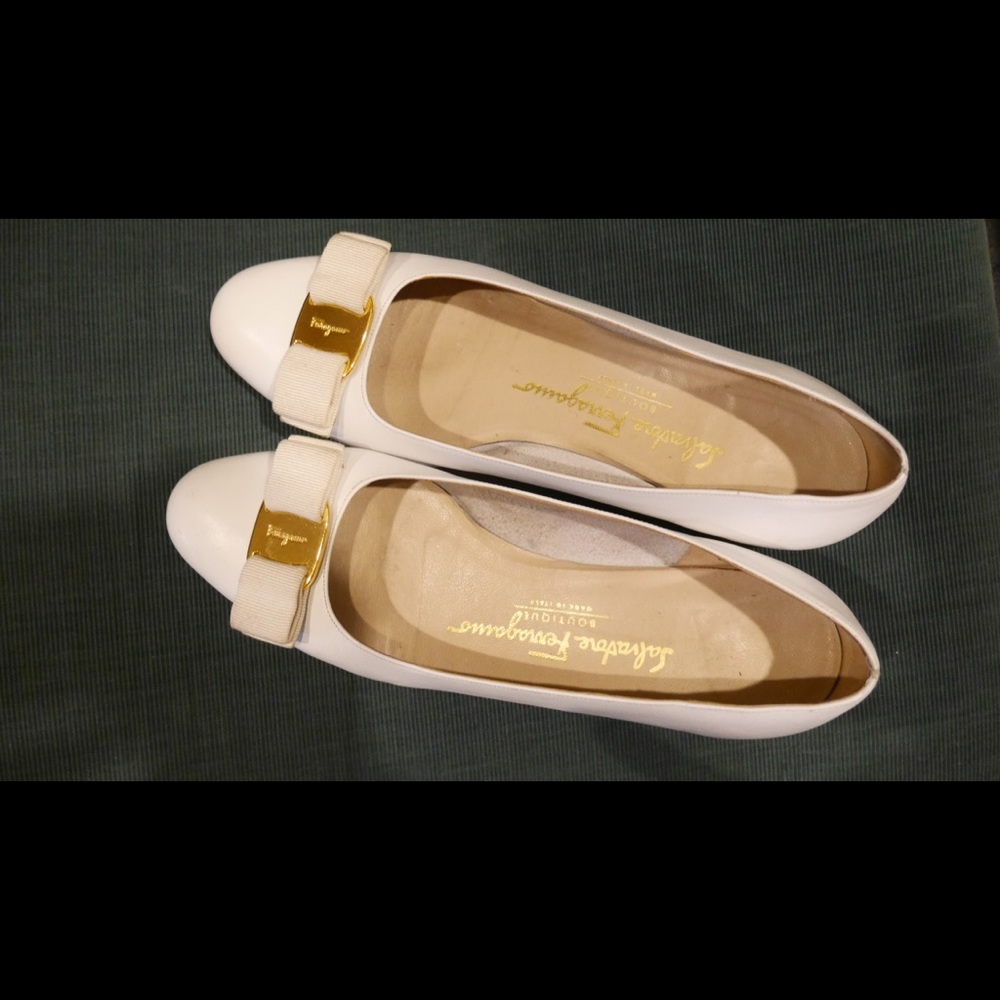 Salvatore Ferragamo classic bow flat